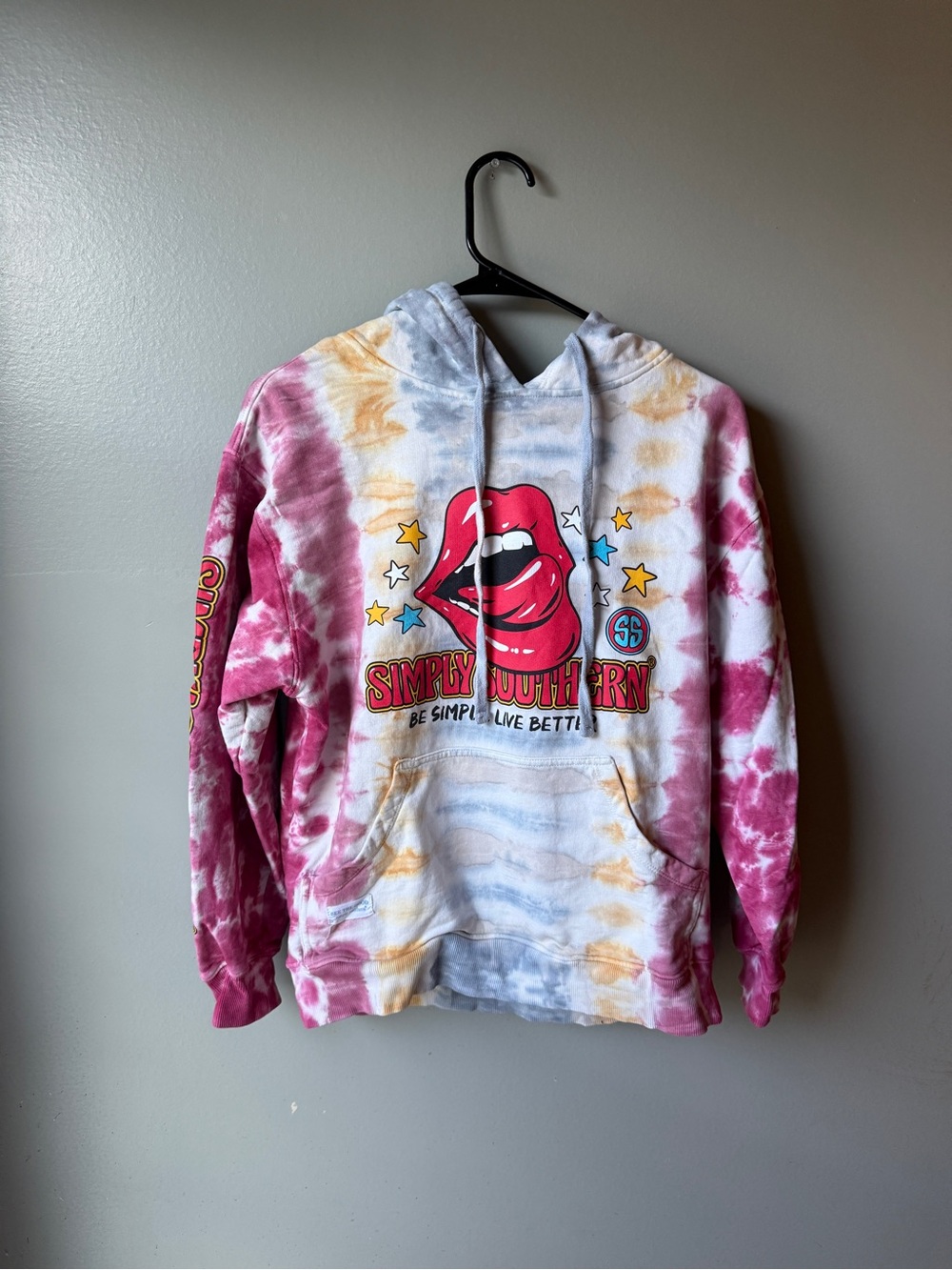 Simply Southern Tie Dye Graphic Hoodie Women’s Small